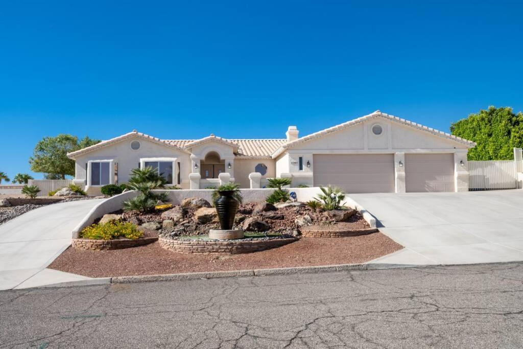 Grand Havasu Oasis With Custom Pool & Spa! Lake Havasu City Exterior photo