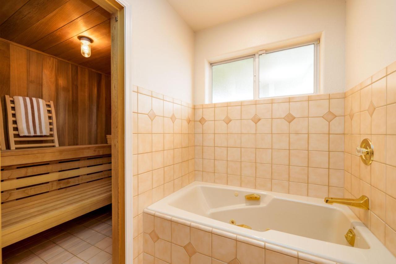 Grand Havasu Oasis With Custom Pool & Spa! Lake Havasu City Exterior photo