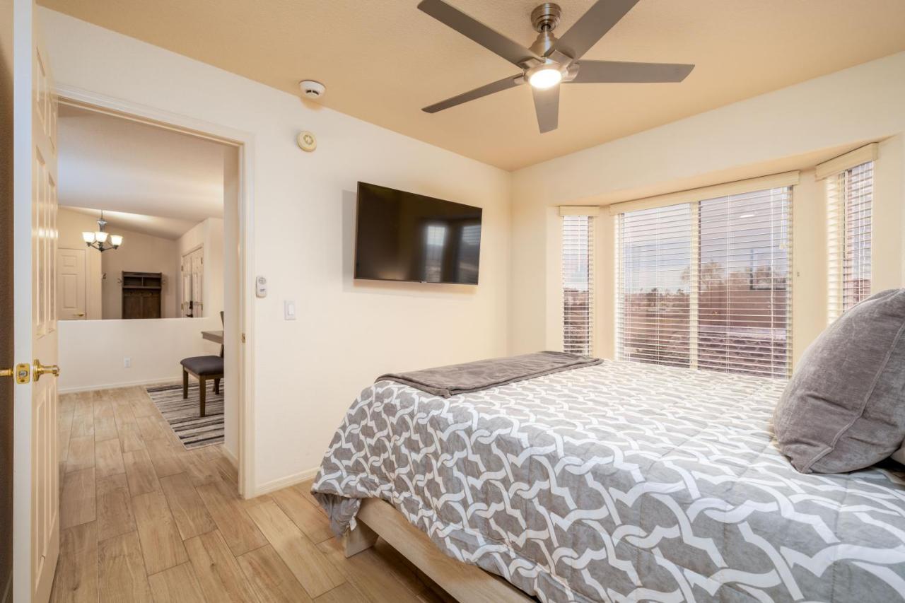 Grand Havasu Oasis With Custom Pool & Spa! Lake Havasu City Exterior photo