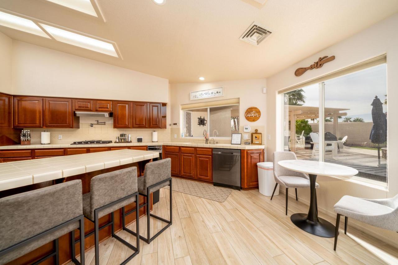 Grand Havasu Oasis With Custom Pool & Spa! Lake Havasu City Exterior photo